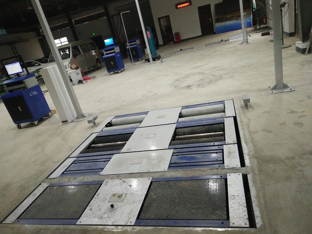 5-в-1 Роликовый тормозный тестер с 4000 кг максимальной нагрузкой на ось, двойным боковым скольжением пластины и компьютером промышленного управления для испытательной линии транспортного средства